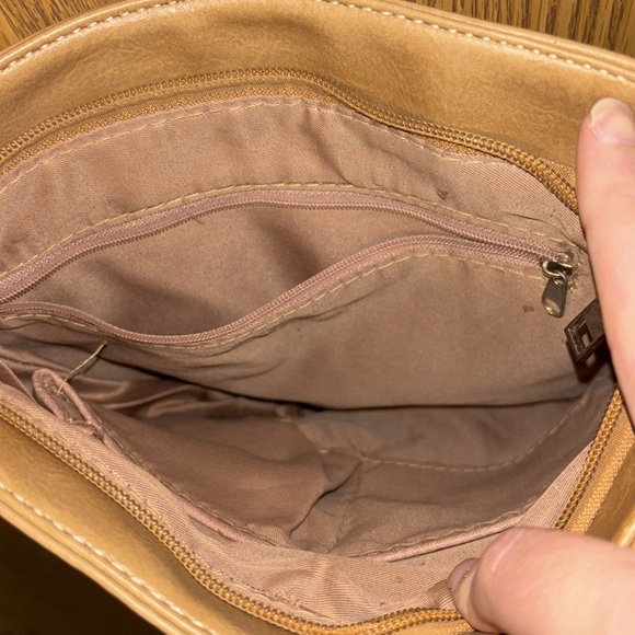 Purse - Picture 3 of 4